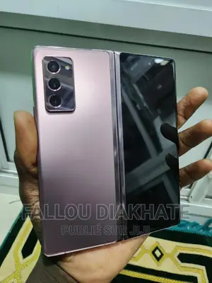 Neuf Samsung Galaxy Z Fold 2 256 GB