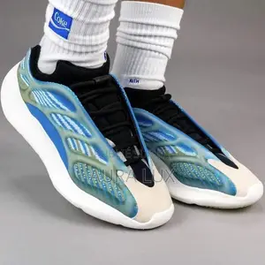 Original Adidas Yeezy 700 Disponible