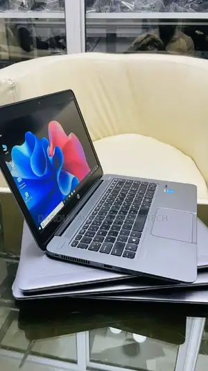 Neuf HP EliteBook Folio 1040 G2 8GB Intel Core i5 SSD 256GB