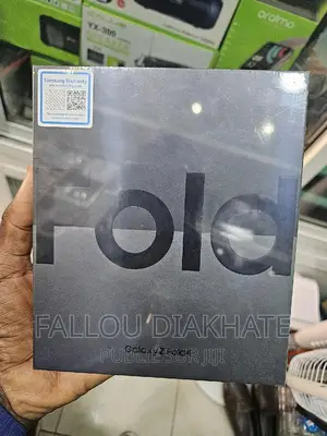 Neuf Samsung Galaxy Z Fold 3 256 GB Autre