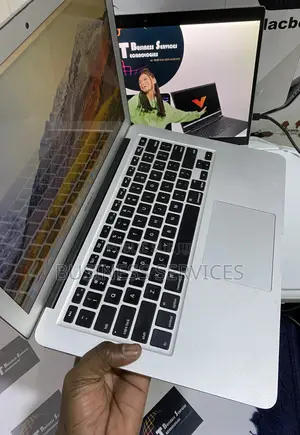 Neuf Apple MacBook Air 2015 8GB Intel Core I5 SSD 256GB