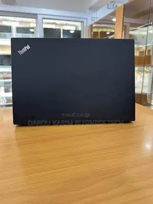 Neuf Lenovo ThinkPad T460s 8GB Intel Core I7 SSD 256GB