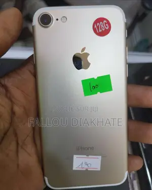 Neuf Apple iPhone 7 128 GB Autre
