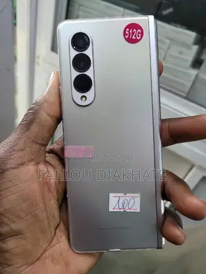 Neuf Samsung Galaxy Z Fold 3 256 GB Autre