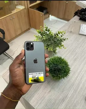 Neuf Apple iPhone 11 Pro 64 GB Vert
