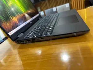 Neuf Ordinateur Portable Dell Precision 7670 16GB Intel Core I9 SSD 1T