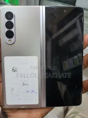 Neuf Samsung Galaxy Z Fold 3 512 GB Blanc