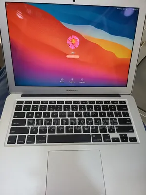 Neuf Ordinateur Portable Apple MacBook 2017 8GB Intel Core I7 SSD 128GB