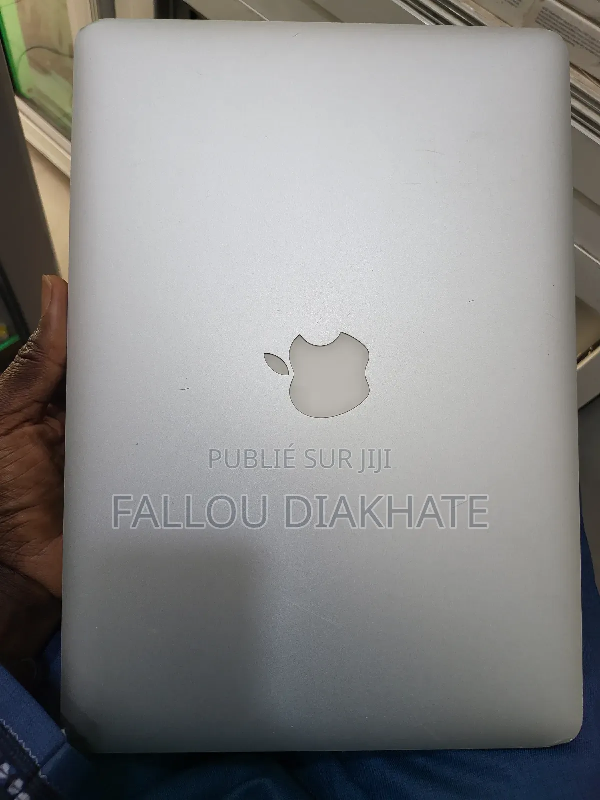 Neuf Ordinateur Portable Apple MacBook 2017 8GB Intel Core I7 SSD 128GB