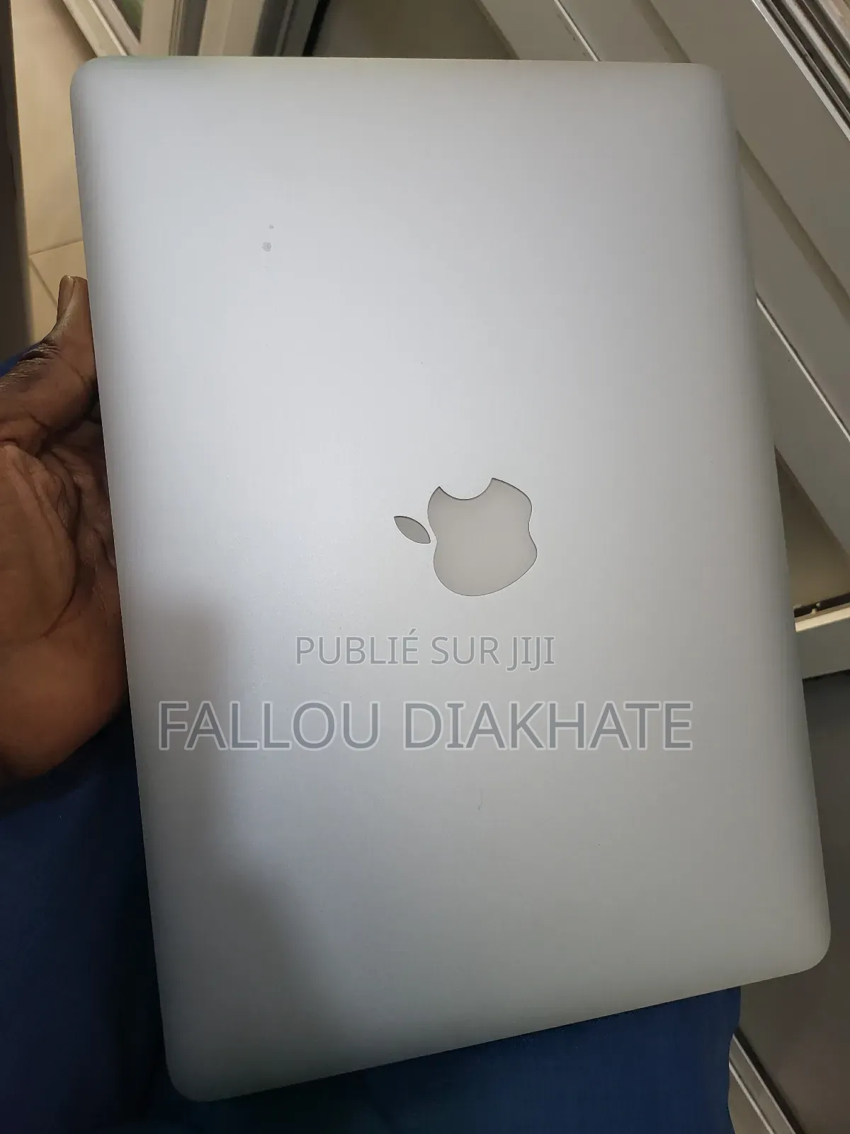Neuf Ordinateur Portable Apple MacBook 2015 8GB Intel Core I5 SSD 256GB