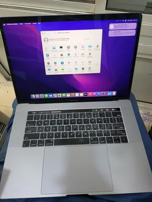 Neuf Ordinateur Portable Apple MacBook 2018 32GB Intel Core I7 SSD 256GB