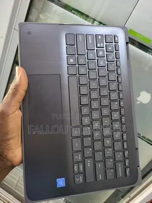 Neuf HP Compaq Presario C500 4GB Intel Core I5 SSD 128GB