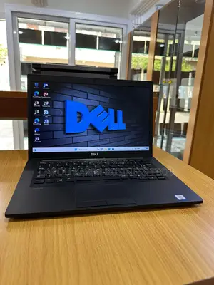 Neuf Dell Latitude 14 7480 8GB Intel Core i5 SSD 256GB