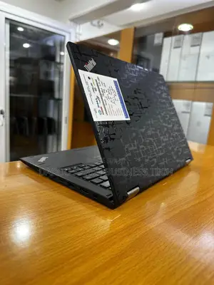 Neuf Lenovo ThinkPad Yoga 370 8GB Intel Core I5 SSD 256GB