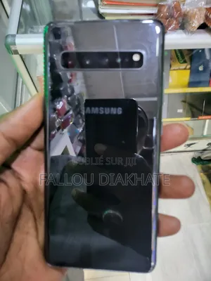 Neuf Samsung Galaxy S10 5G 256 GB Autre