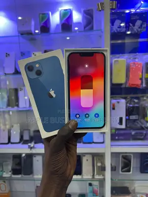 Neuf Apple iPhone 13 128 GB Vert