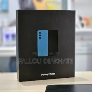 Neuf Samsung Galaxy Fold 5G 512 GB Autre