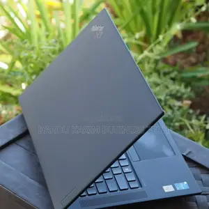 Neuf Lenovo ThinkPad X1 Carbon 8GB Intel Core I5 SSD 256GB