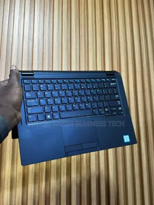 Neuf Dell Latitude 7390 16GB Intel Core I7 SSD 256GB