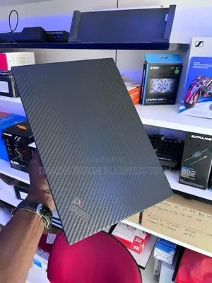 Neuf Lenovo ThinkPad X1 Carbon 16GB Intel Core I5 SSD 512GB