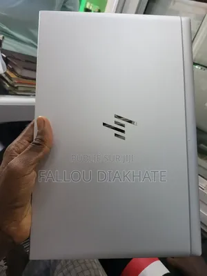 Neuf HP EliteBook 840 G8 8GB Intel Core I5 SSD 256GB