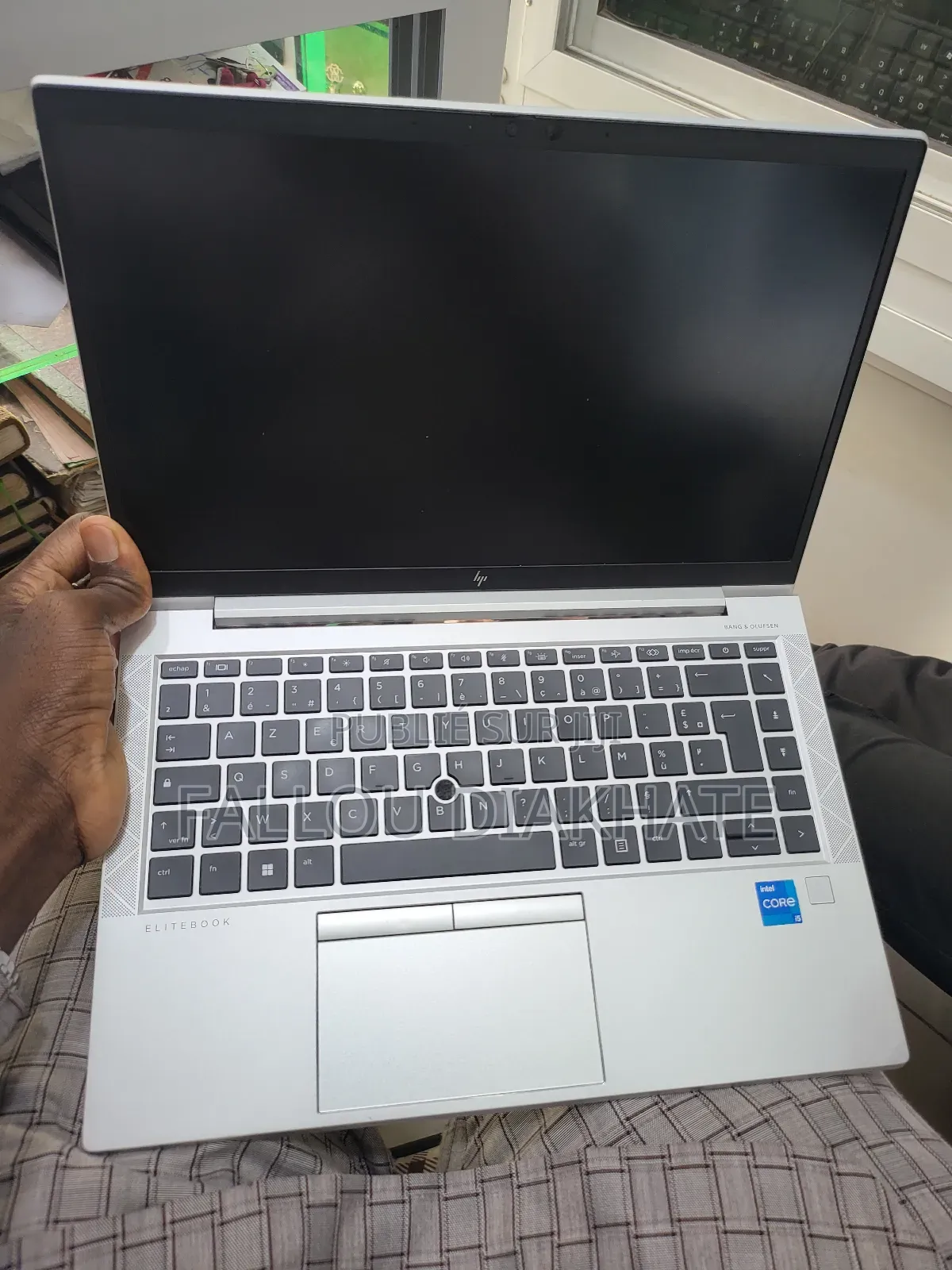 Neuf HP EliteBook 840 G8 8GB Intel Core I5 SSD 256GB