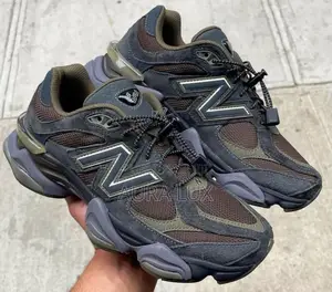 Original New Balance 9060 Disponible
