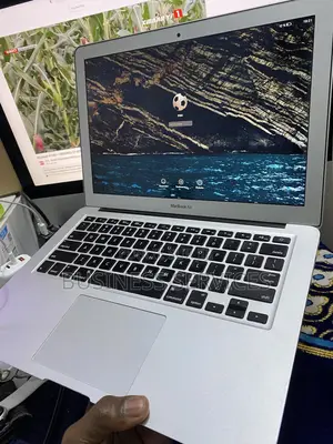 Neuf Apple MacBook Air 2015 8GB Intel Core I5 SSD 256GB