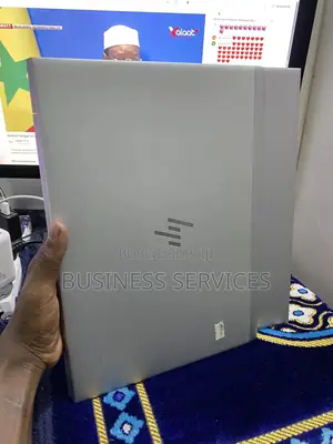 Neuf HP EliteBook 840 G5 16GB Intel Core I7 SSD 512GB