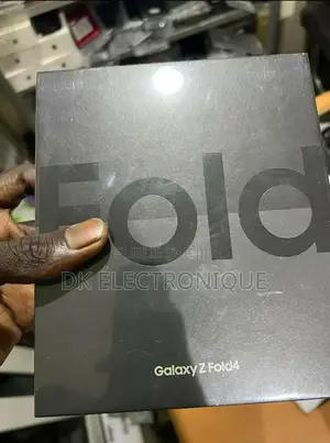 Neuf Samsung Galaxy Z Fold4 256 GB Autre