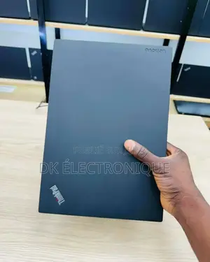 Neuf Lenovo ThinkPad T470 8GB Intel Core I5 SSD 256GB
