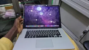 Neuf Ordinateur Portable Pomme MacBook 2019 16GB Intel Core I5 SSD 256GB