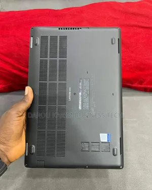 Neuf Dell Latitude 5400 16GB Intel Core I5 SSD 256GB