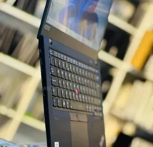 Neuf Lenovo Thinkpad L14 8GB Intel Core I5 SSD 256GB
