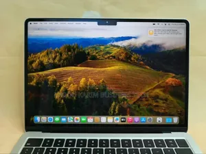 Neuf Apple MacBook Air 2022 M2 8GB Apple M2 SSD 256GB