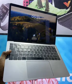 Neuf Apple MacBook Air 2018 8GB Intel Core I5 SSD 256GB