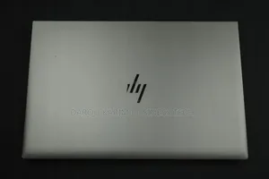 Neuf HP EliteBook 840 G8 16GB Intel Core I5 SSD 256GB