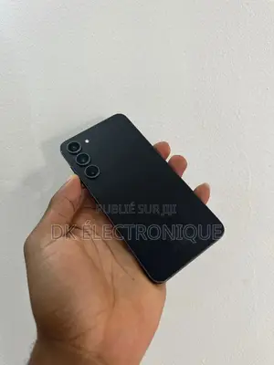 Neuf Samsung Galaxy S23+ 256 GB Noir