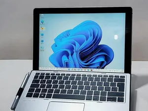 Neuf HP EliteBook X2 1012 G2 8GB Intel Core I5 SSD 256GB