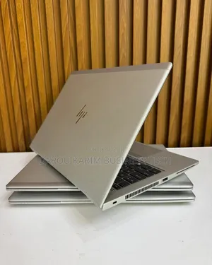 Neuf HP EliteBook 840 G5 16GB Intel Core I5 SSD 256GB