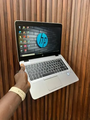 Neuf HP EliteBook 840 G3 8GB Intel Core I5 SSD 256GB