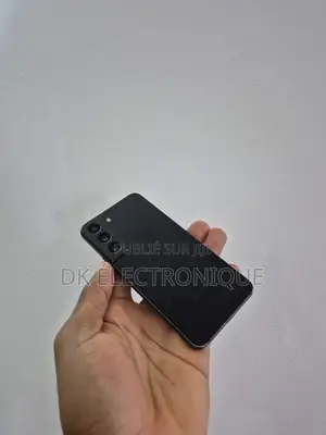 Neuf Samsung Galaxy S22 5G 256 GB Noir