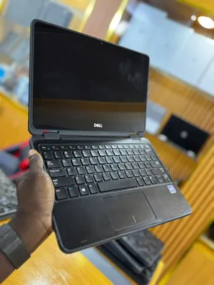 Neuf Ordinateur Portable Dell Latitude 3180 4GB Intel Celeron SSD 320GB