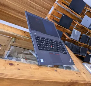 Neuf Lenovo ThinkPad T460 8GB Intel Core I5 SSD 512GB