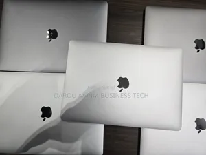 Neuf Apple MacBook Pro 2017 16GB Intel Core I5 SSD 512GB