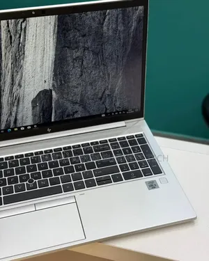 Neuf Ordinateur Portable HP EliteBook 850 16GB Intel Core I5 SSD 256GB