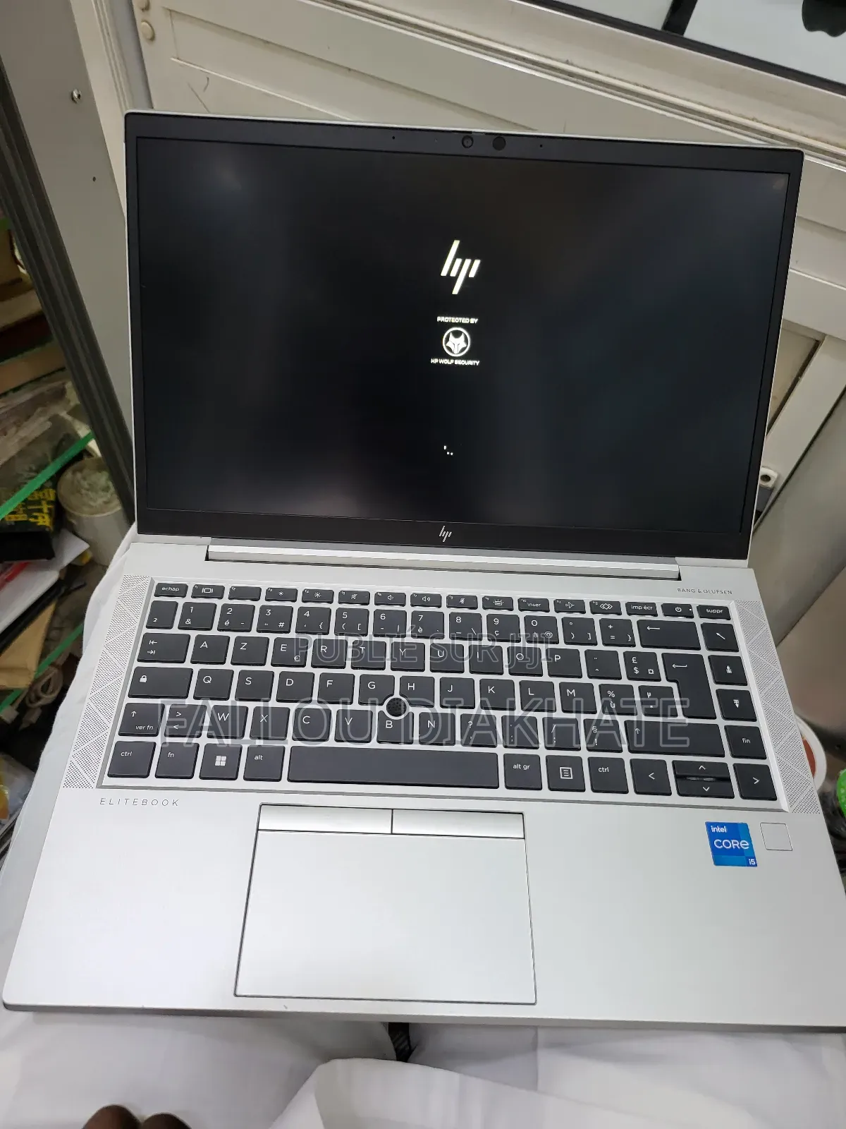 Neuf HP EliteBook 840 G8 16GB Intel Core I5 SSD 256GB
