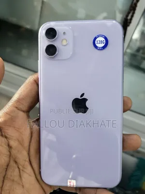 Neuf Apple iPhone 11 128 GB