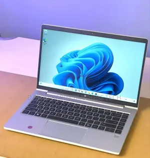 Neuf Ordinateur Portable HP EliteBook 655 G9 32GB AMD Ryzen 5 SSD 512GB