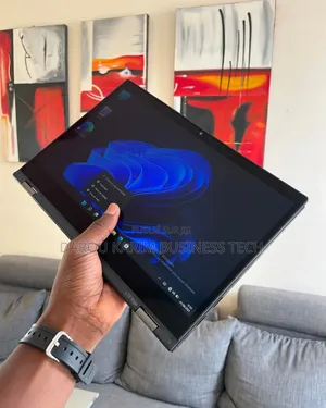 Neuf Lenovo ThinkPad Yoga 8GB Intel Core I5 SSD 256GB